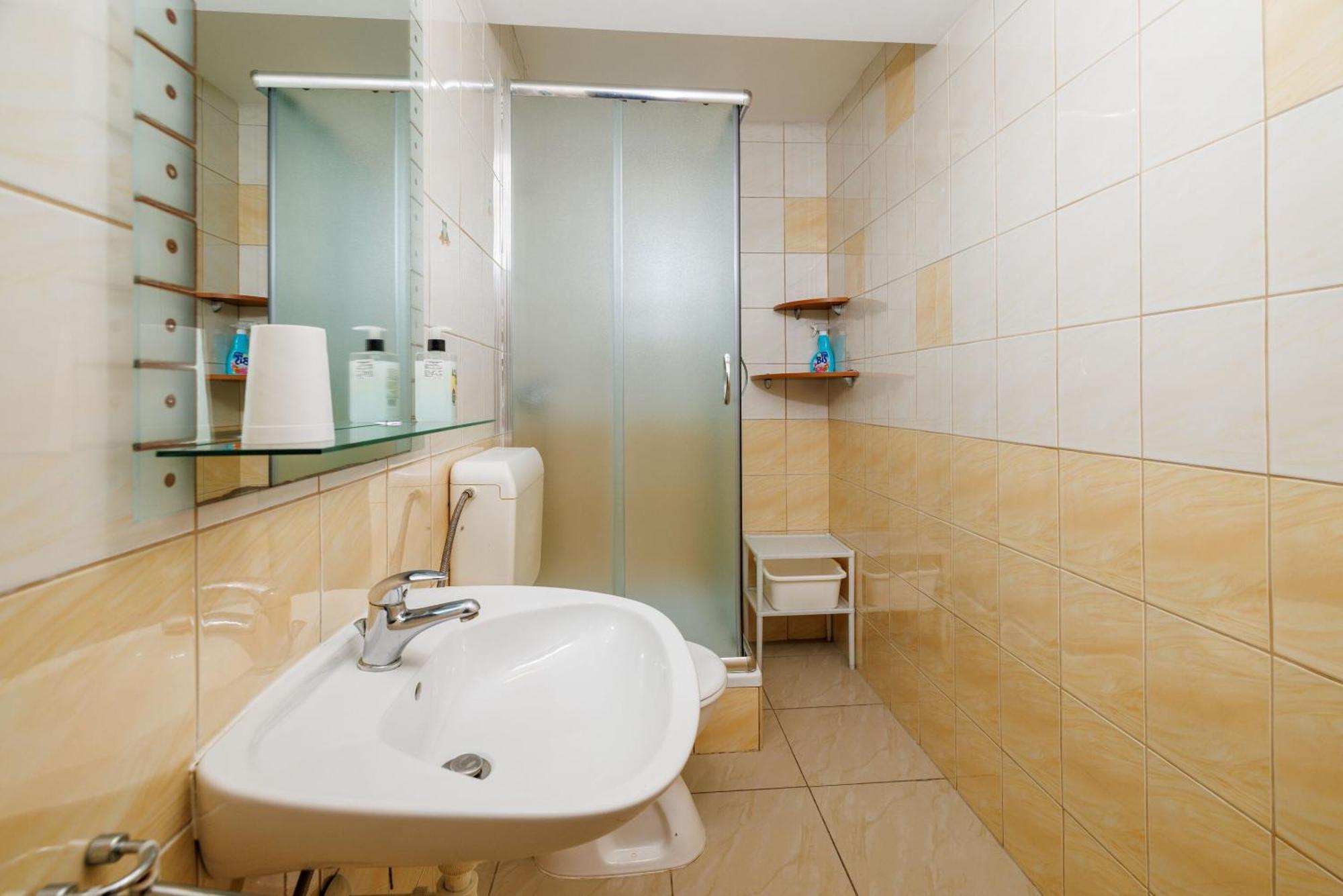 Apartments And Room Mirjana Dramalj Kültér fotó