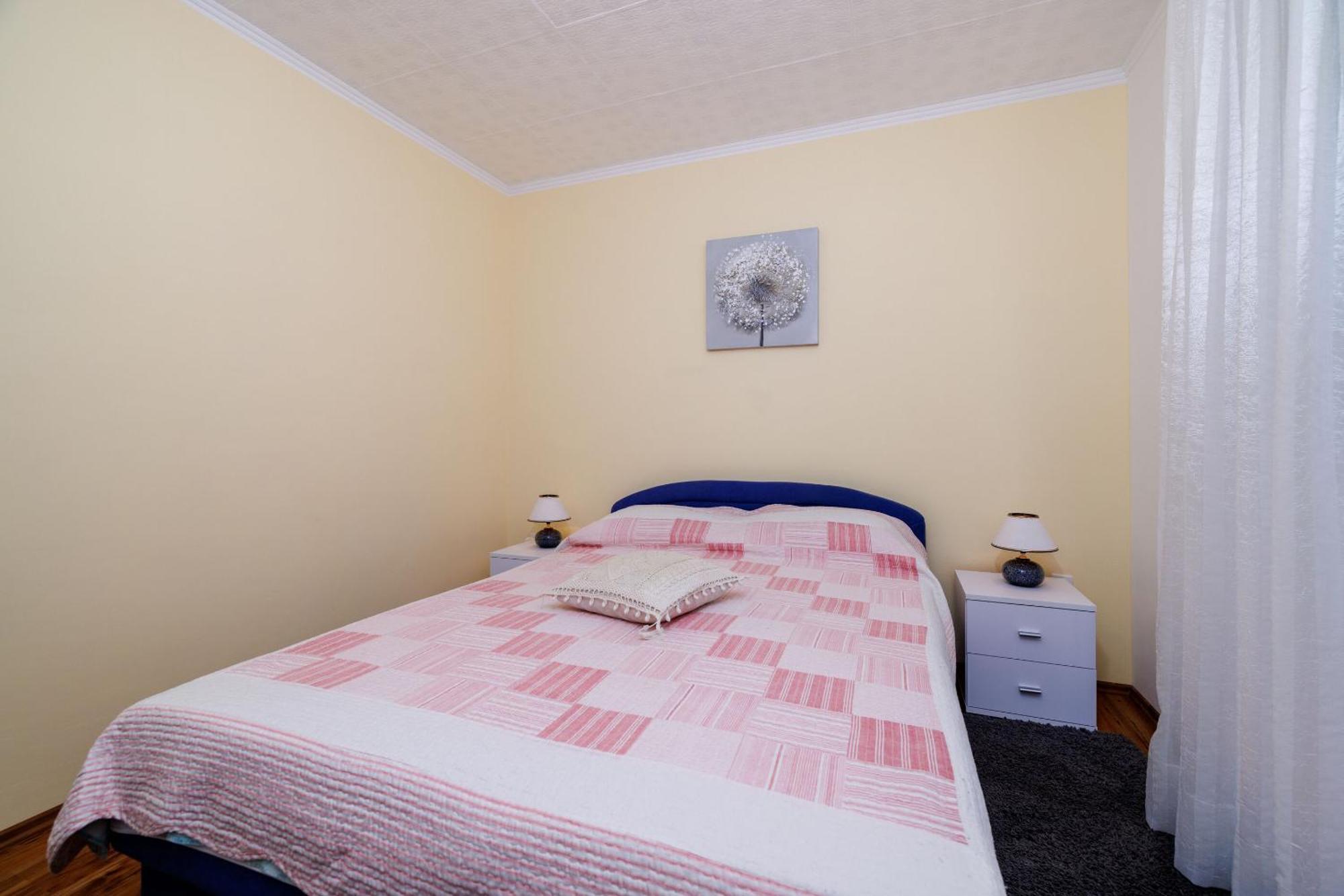 Apartments And Room Mirjana Dramalj Kültér fotó